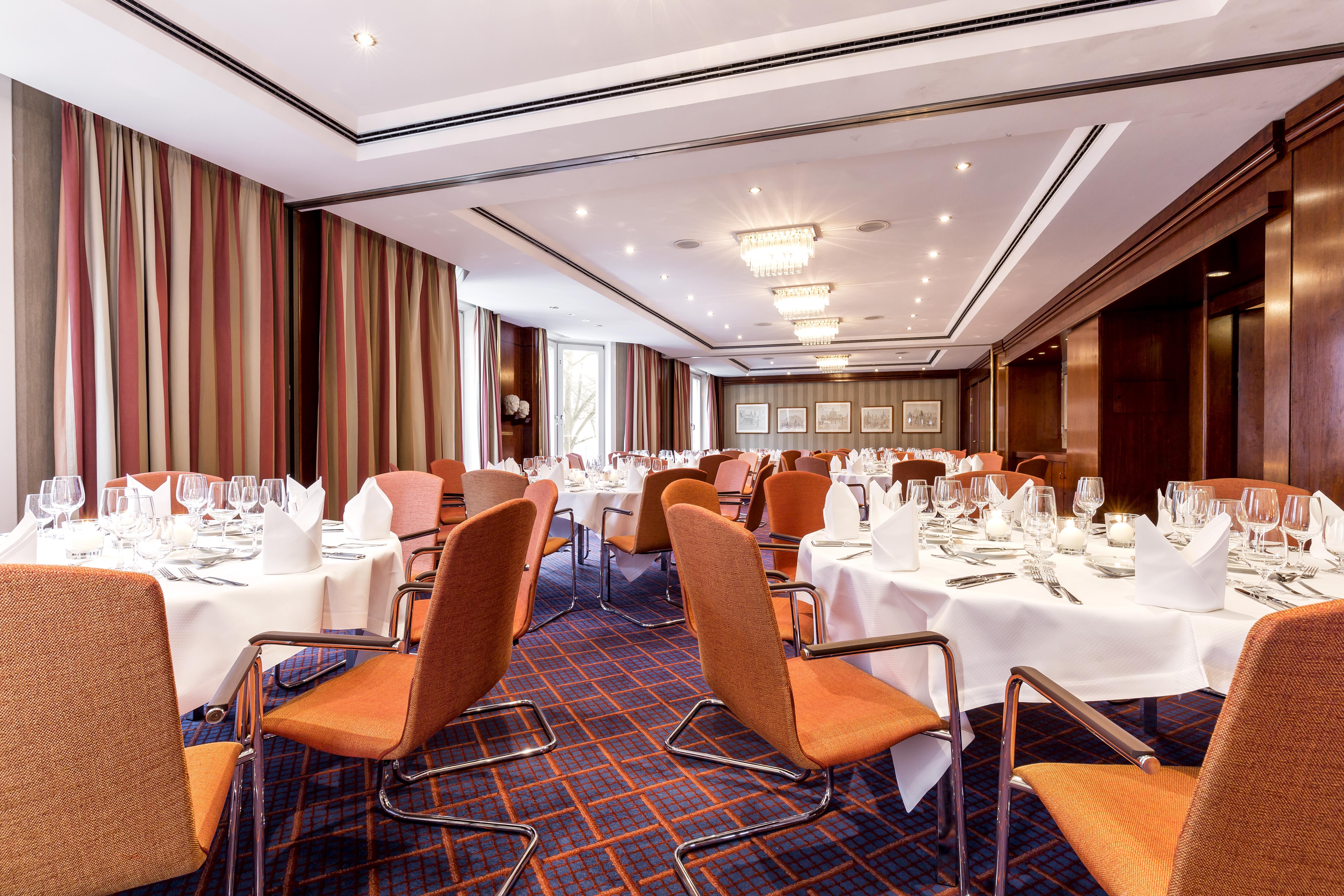 Grand Elysee Αμβούργο Εξωτερικό φωτογραφία The restaurant