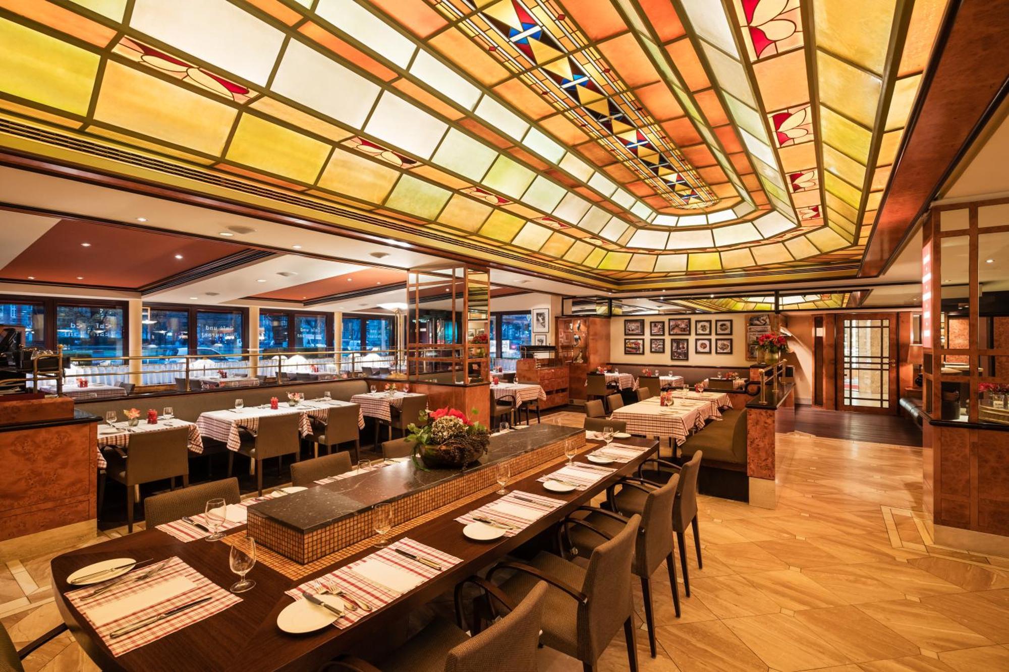 Grand Elysee Αμβούργο Εξωτερικό φωτογραφία The restaurant