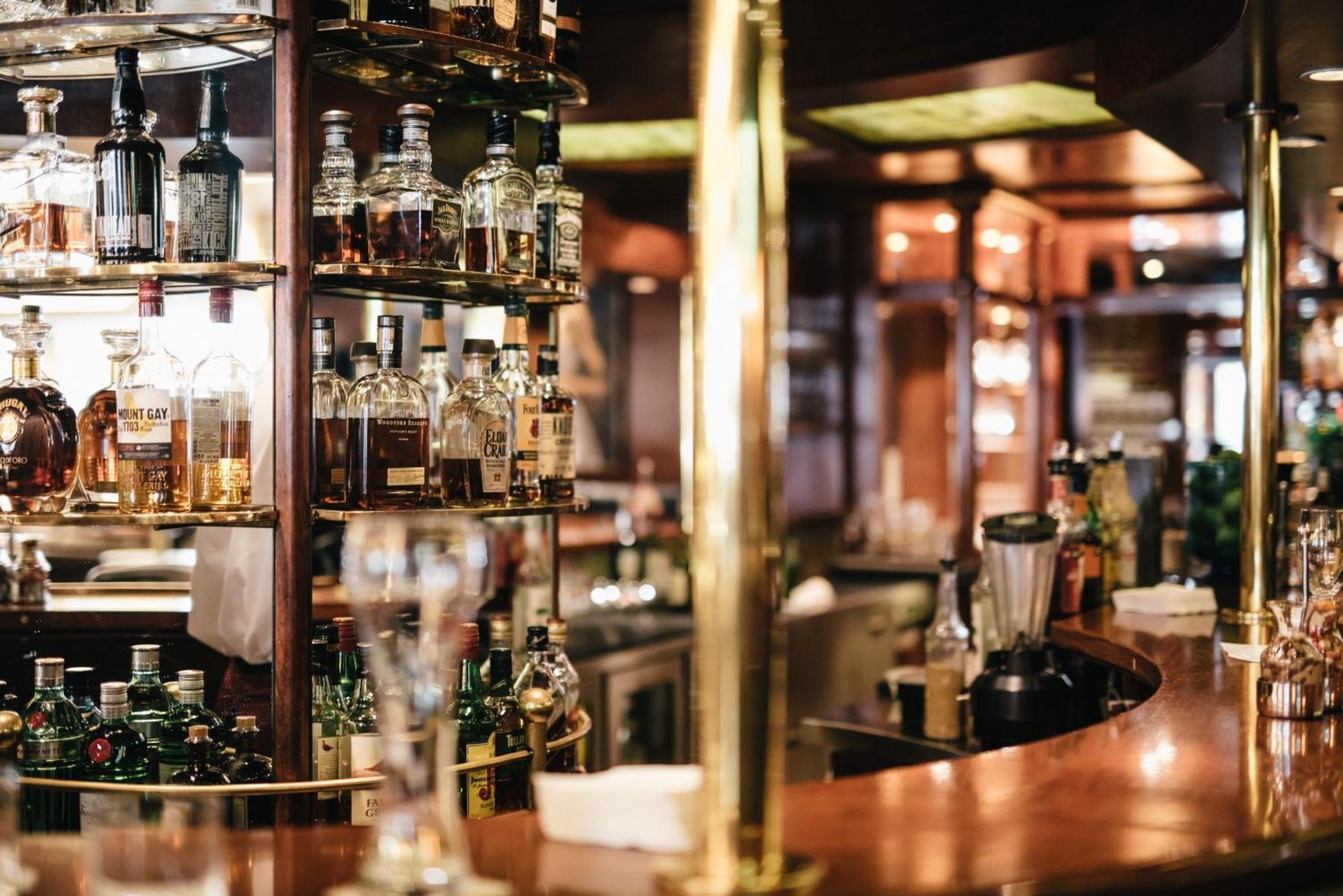 Grand Elysee Αμβούργο Εξωτερικό φωτογραφία The bar at the Savoy